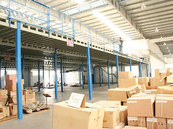 鋼結(jié)構(gòu)平臺(tái)